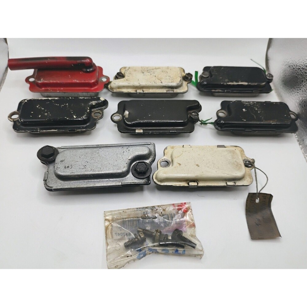 Lot Of 8 Briggs & Stratton Breather Assembly For Lawn Mowers Used Parts